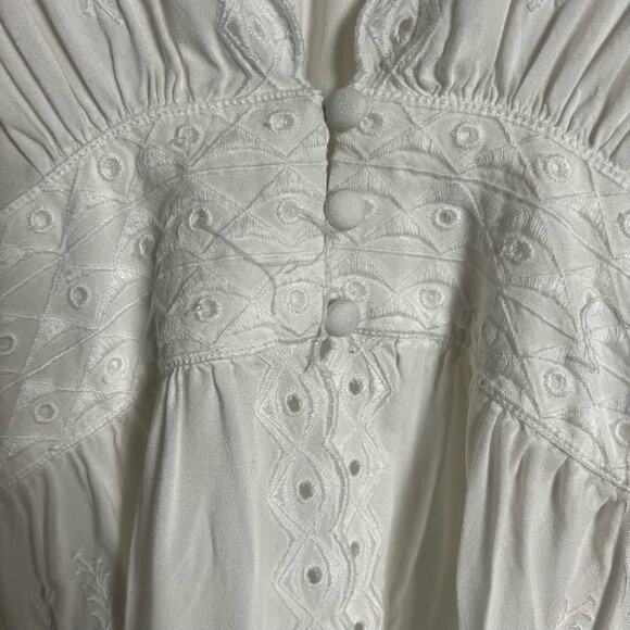 Soft Surroundings Melissani White Embroidered Eyelet Tunic Blouse Size Large - Picture 15 of 15